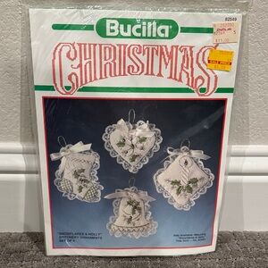 Bucilla Snowflakes & Holly Stitchery Ornaments Set of 4 - White and Green 82549